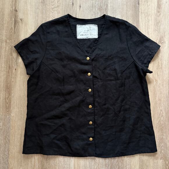 Not Perfect Linen Tops - notPERFECTLINEN Getty Front Snaps Short Sleeve Top